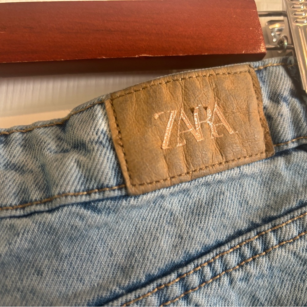Zara Blue Jean Shorts Distressed Casual Style - Picture 4 of 4